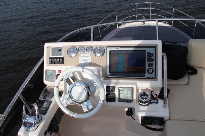 Azimut 38 | Интерьер 1