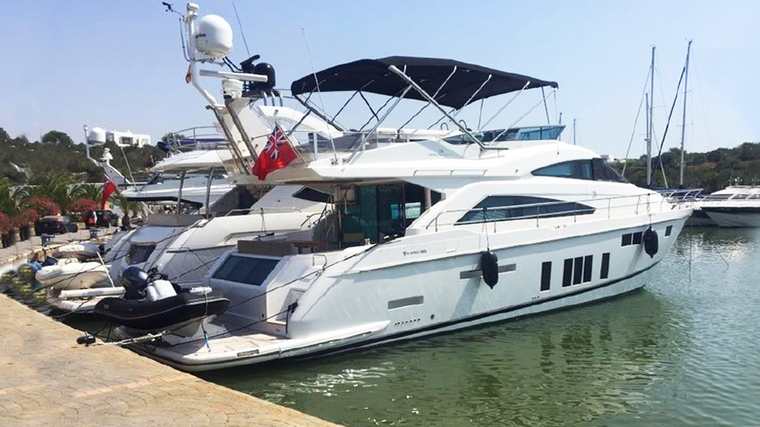 Fairline Squadron 65 | Экстерьер 1