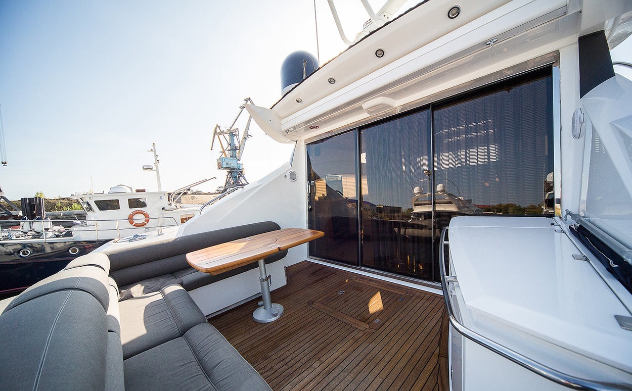 Sunseeker Predator 62