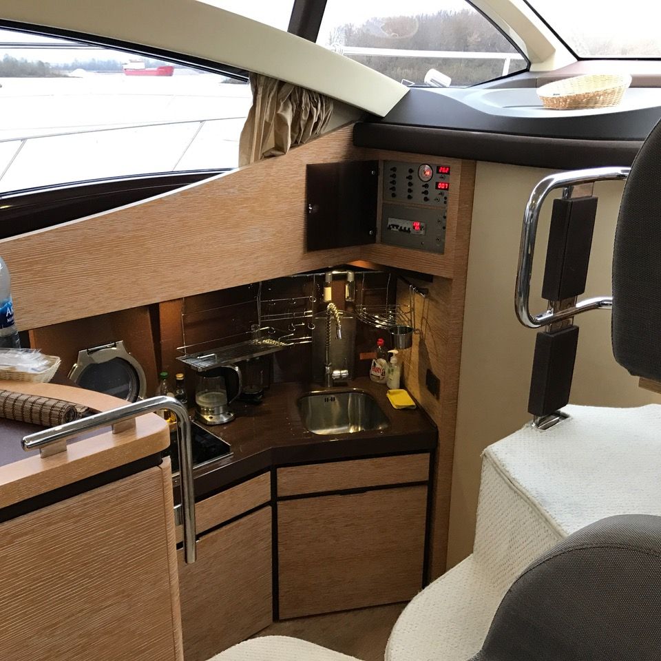 Azimut 38 | Интерьер 18