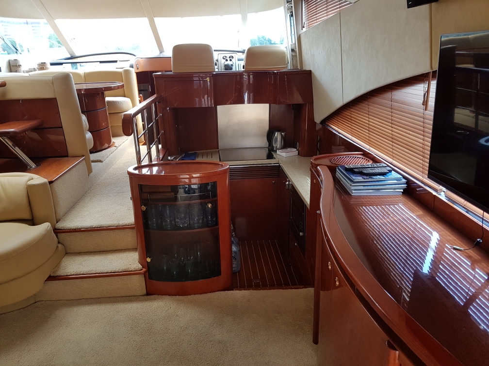 Fairline Squadron 58 | Интерьер 2