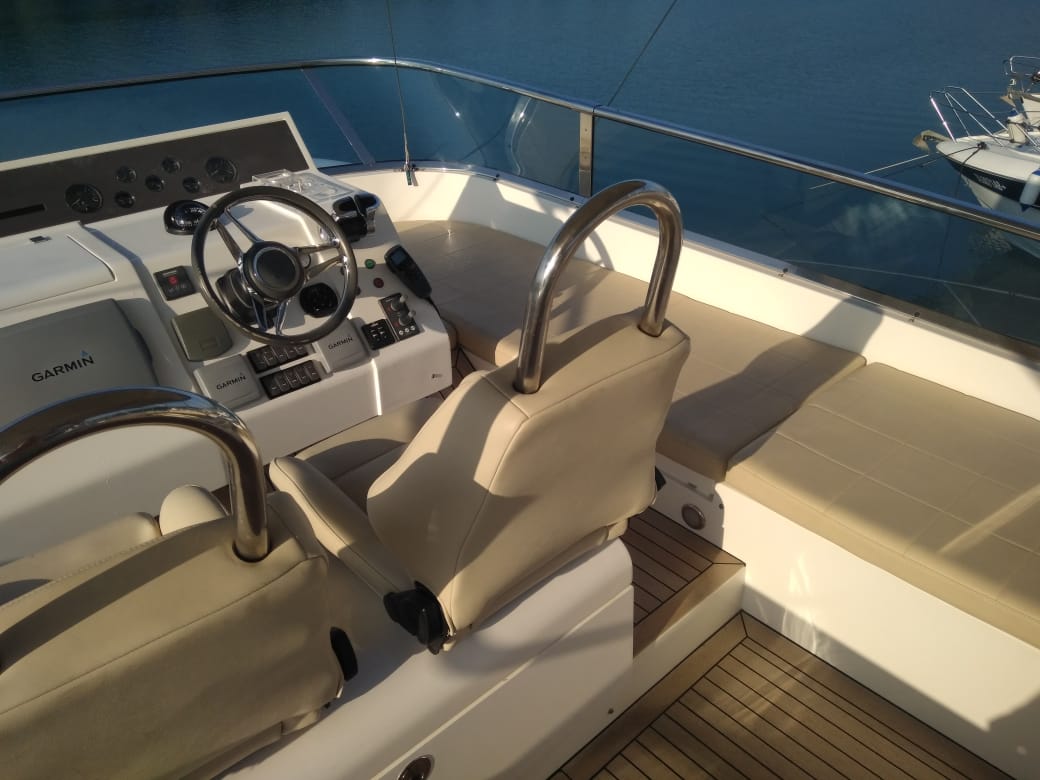 Fairline Squadron 65 | Интерьер 13