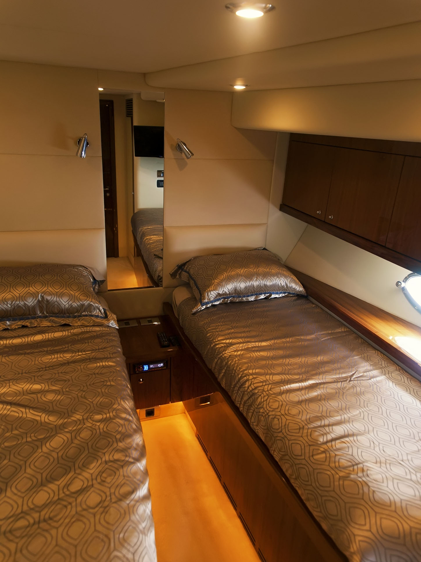 Sunseeker Manhattan 66 | Интерьер 9