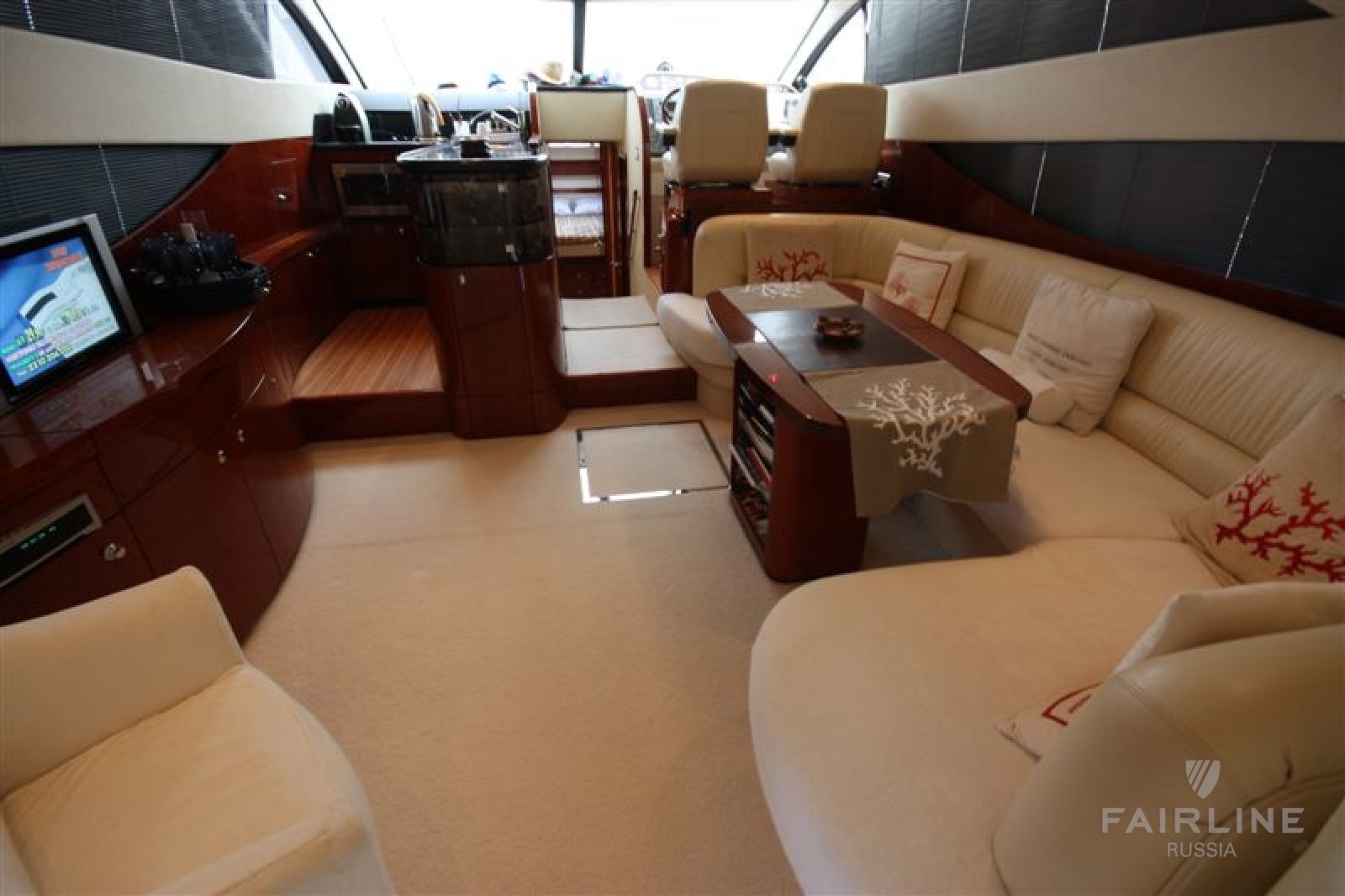 Fairline Phantom 50 | Интерьер 1