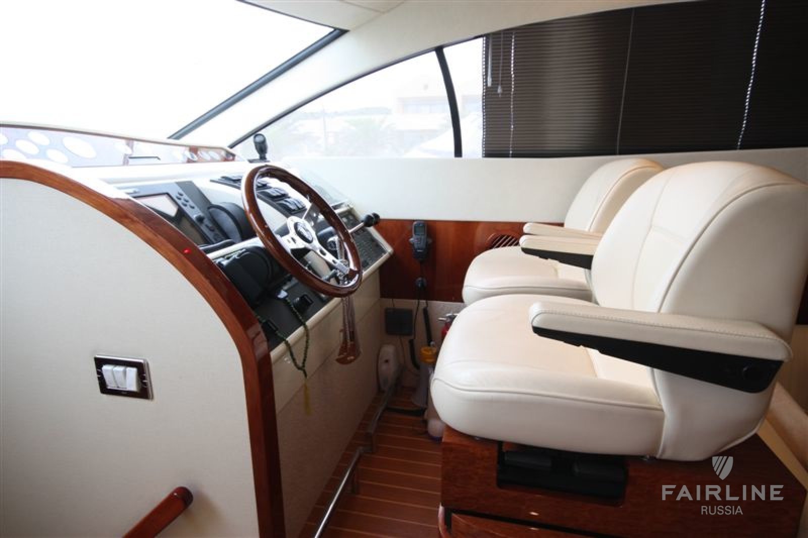 Fairline Phantom 50 | Интерьер 8