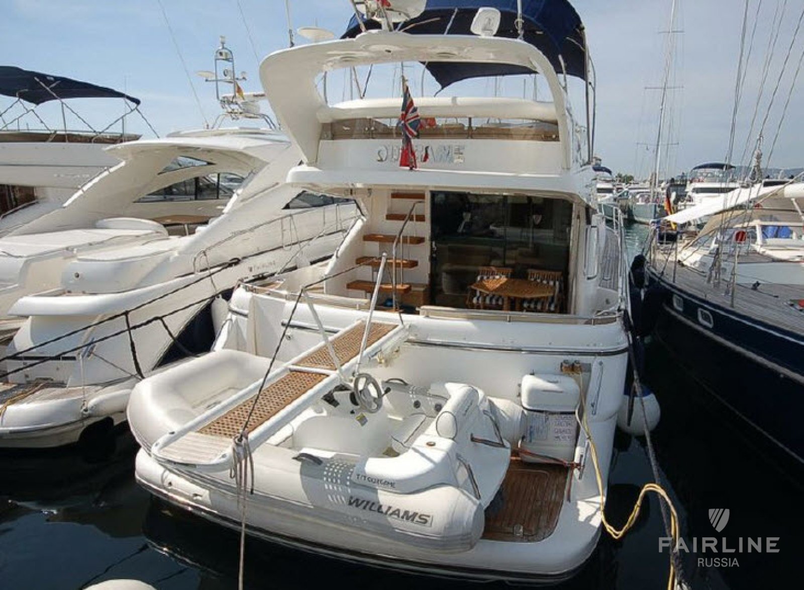 Fairline Phantom 50 | Экстерьер 1
