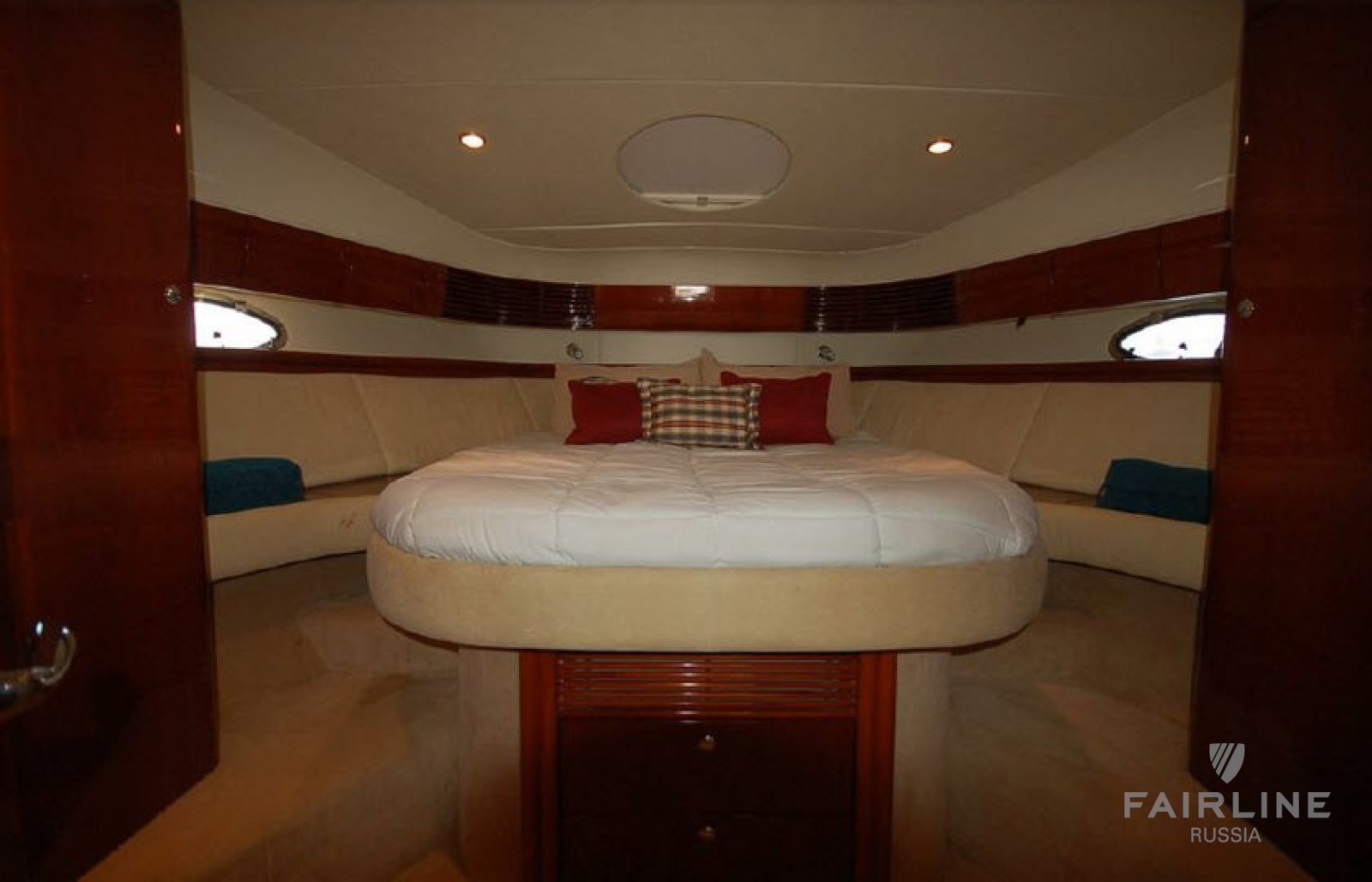 Fairline Phantom 50 | Интерьер 7