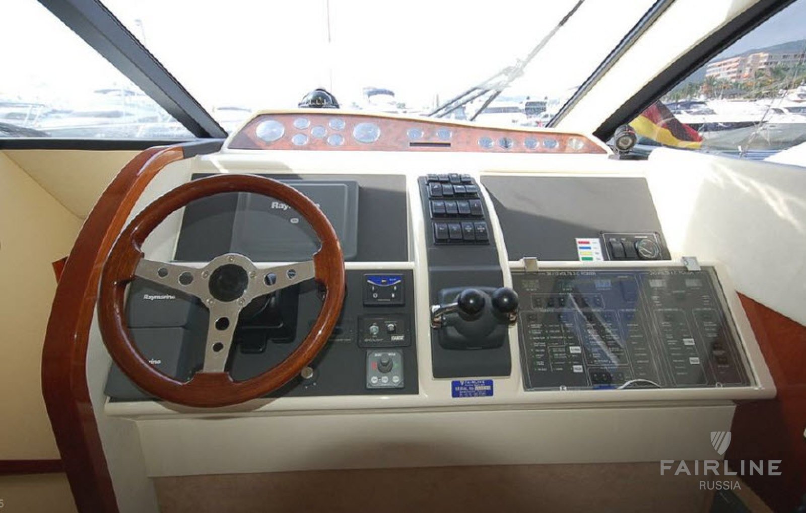 Fairline Phantom 50 | Интерьер 10