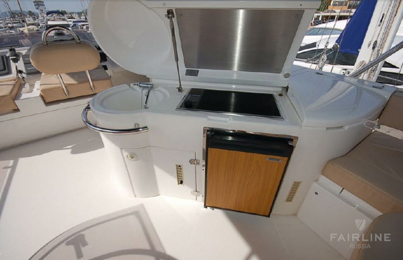 Fairline Phantom 50 | Интерьер 13