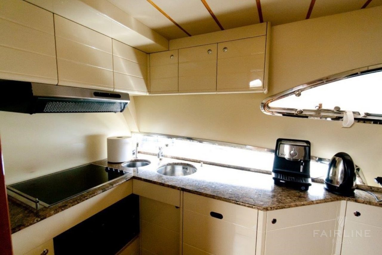 Ferretti 68 | Интерьер 21