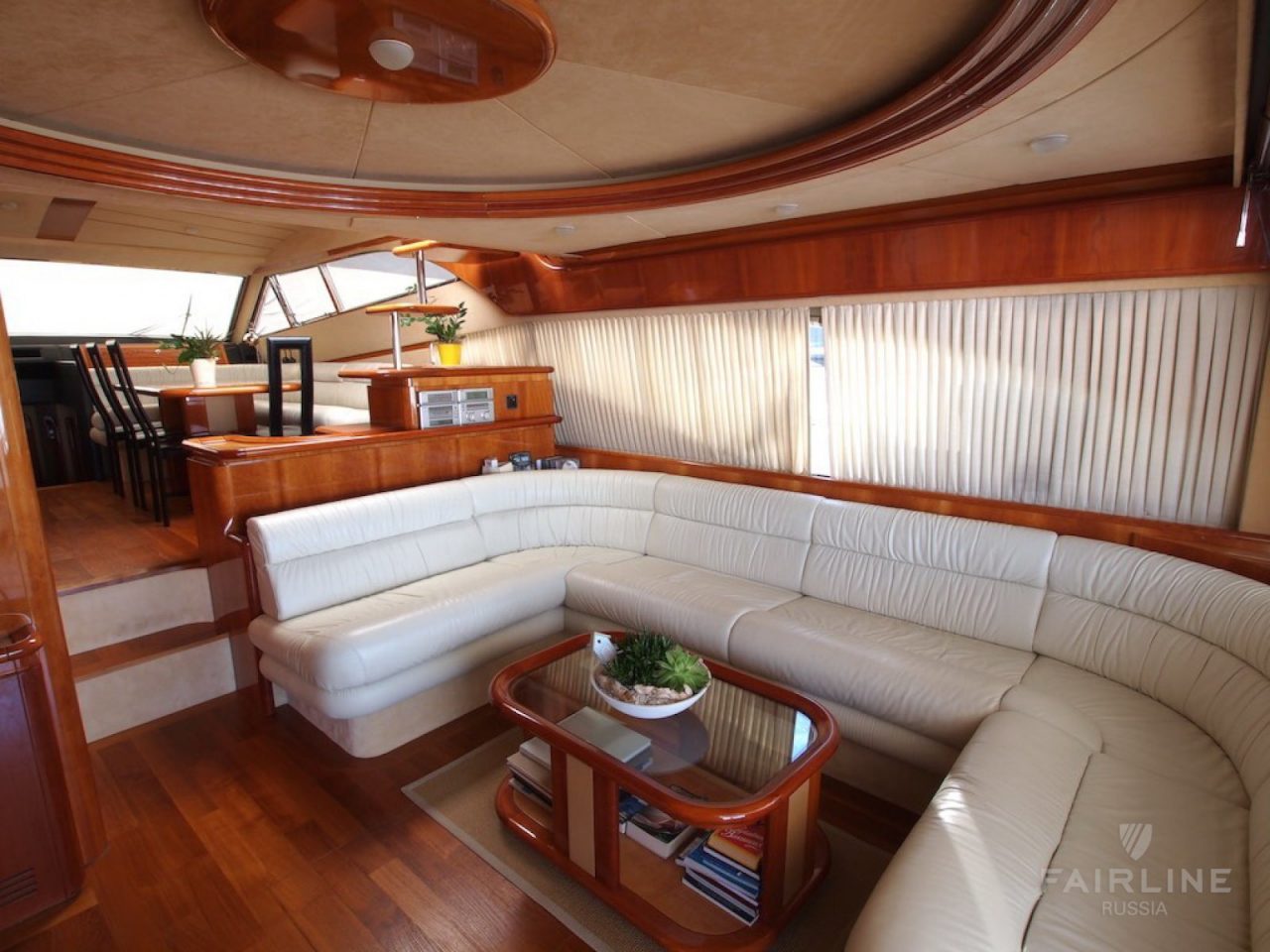 Ferretti 68 | Интерьер 7