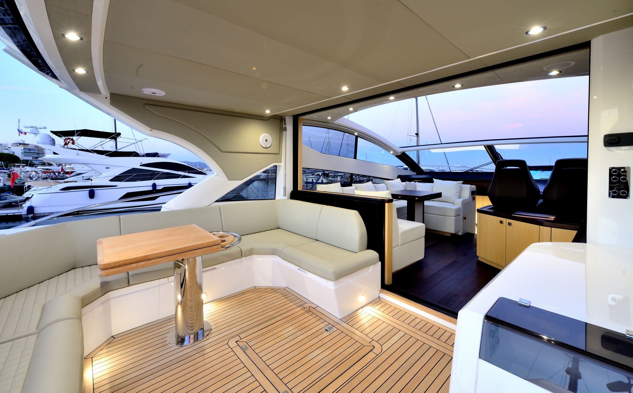 Sunseeker Predator 57 | Интерьер 2