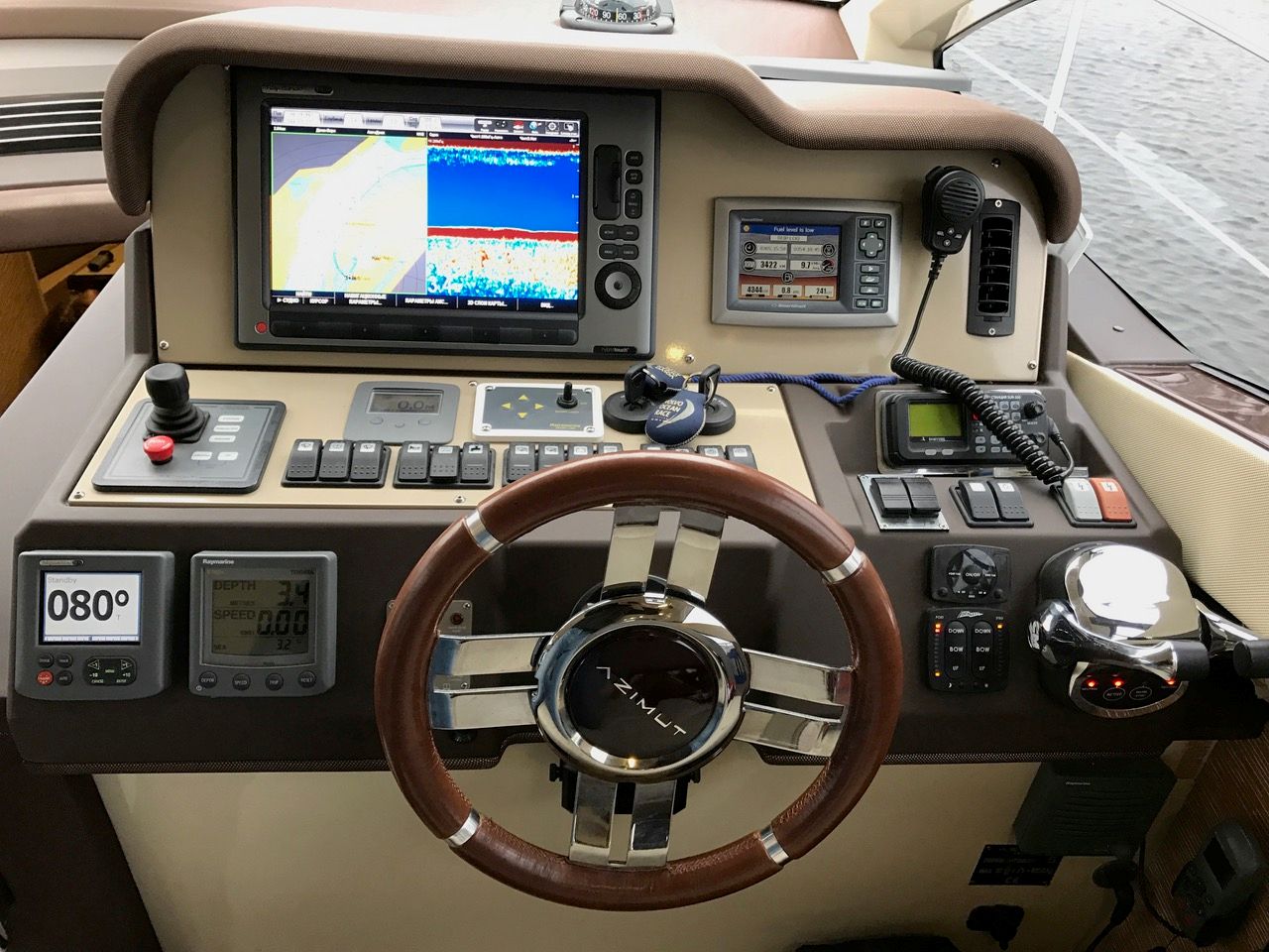 Azimut 38 | Интерьер 4