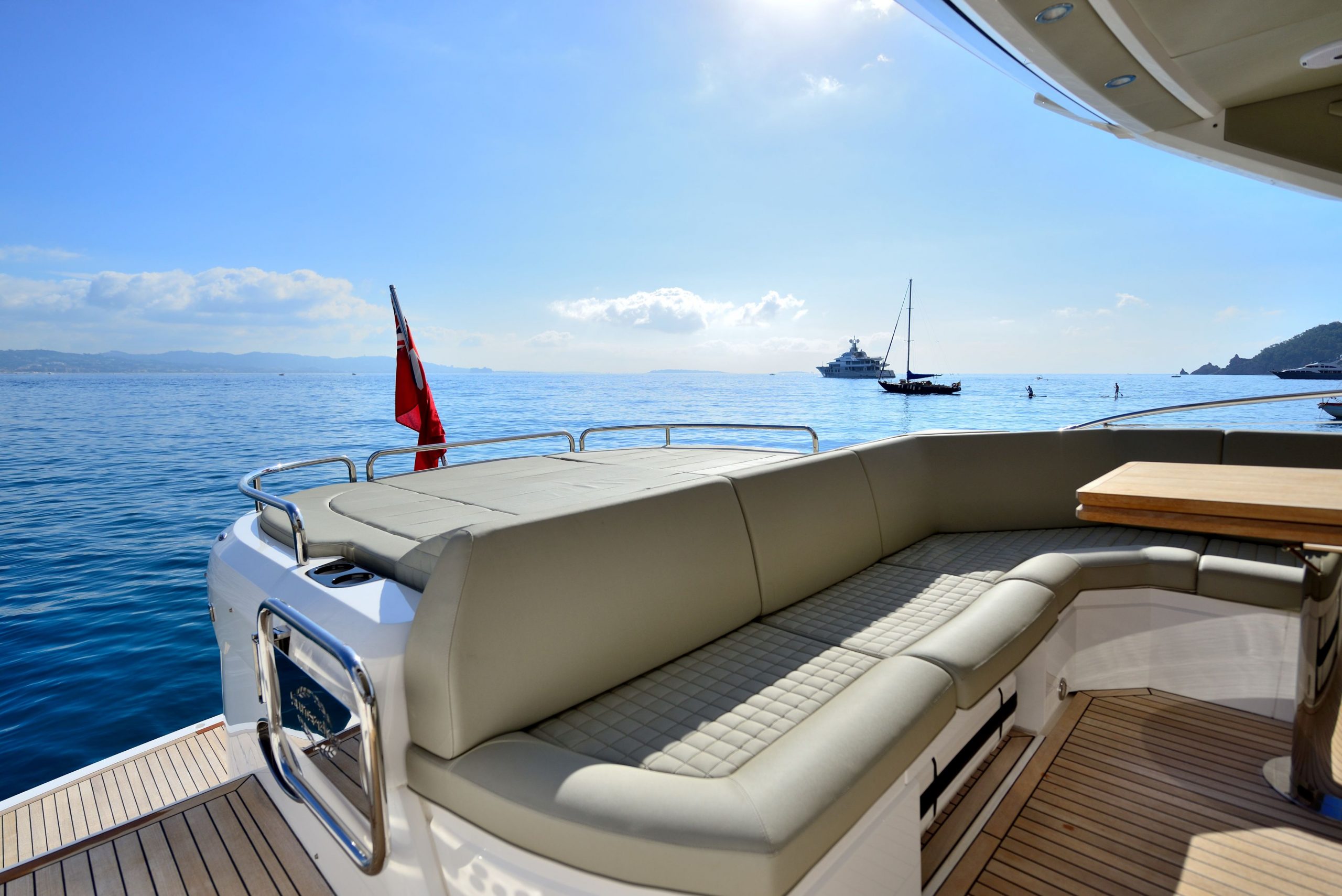 Sunseeker Predator 57 | Интерьер 1