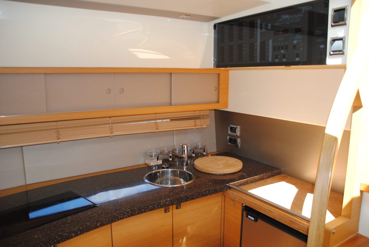 Fairline Targa 44 GT | Интерьер 19