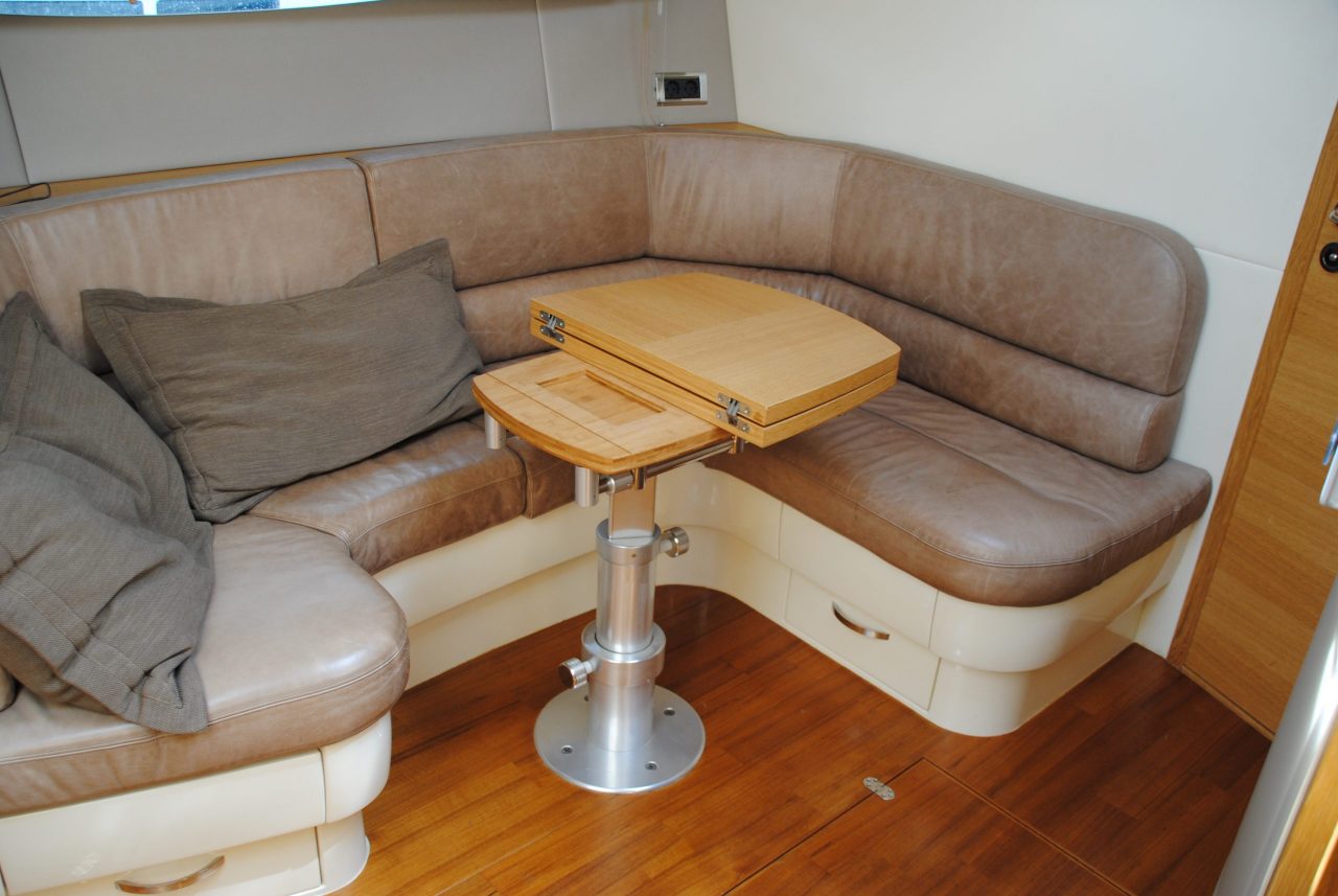 Fairline Targa 44 GT | Интерьер 22