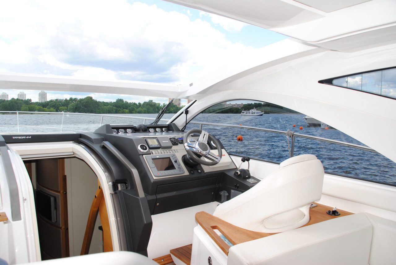 Fairline Targa 44 GT | Интерьер 2