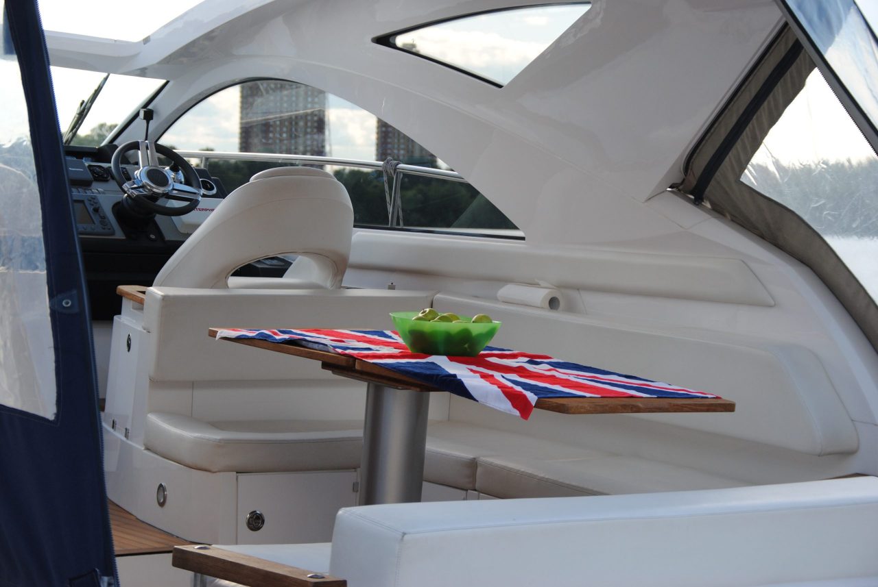 Fairline Targa 44 GT | Интерьер 16