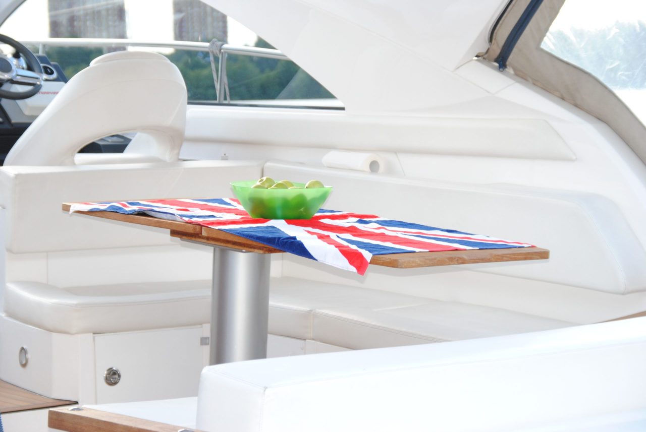 Fairline Targa 44 GT | Интерьер 17