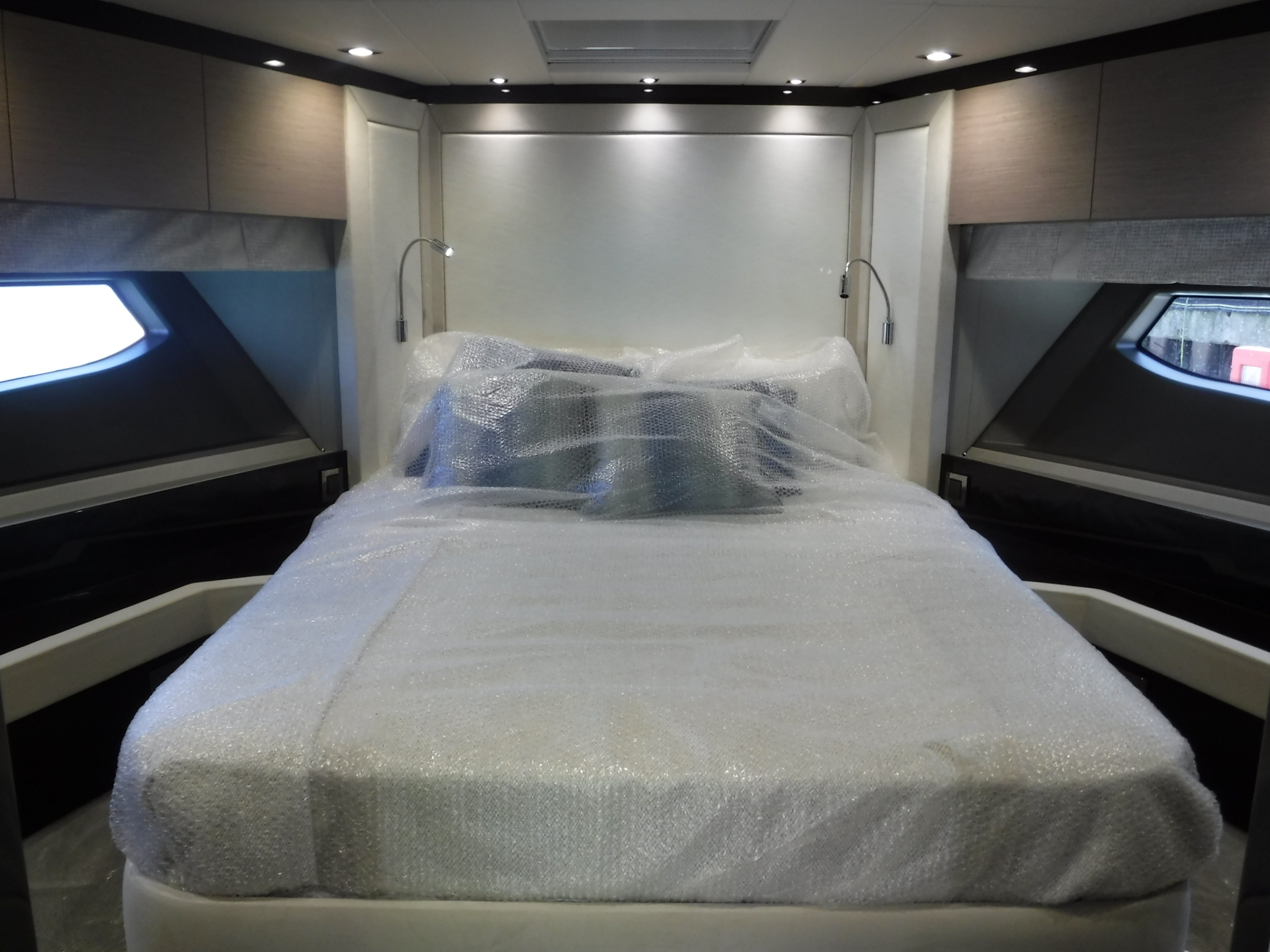 Sunseeker Manhattan 66 | Интерьер 16