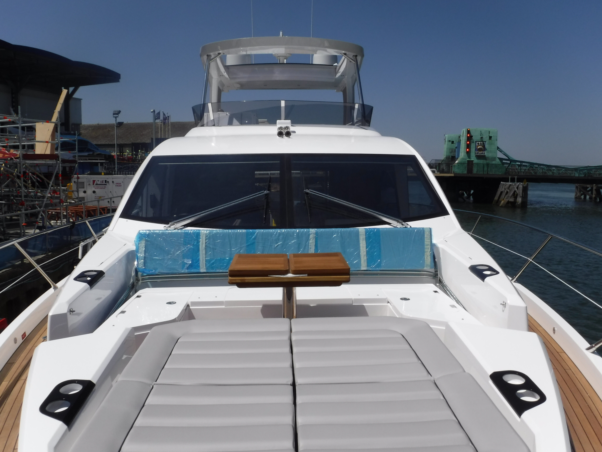 Sunseeker Manhattan 66 | Интерьер 3
