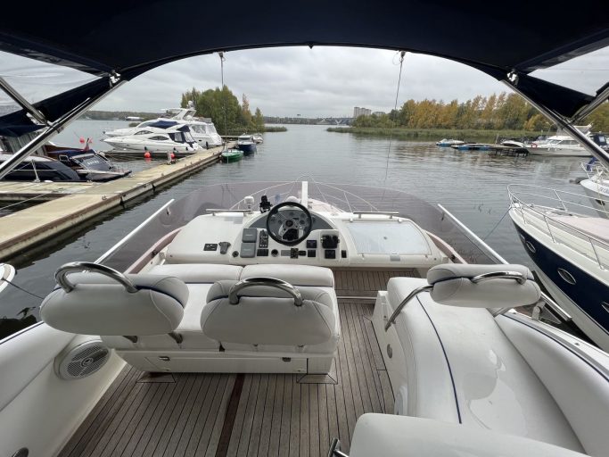 Fairline Phantom 40 (007) | Экстерьер 8
