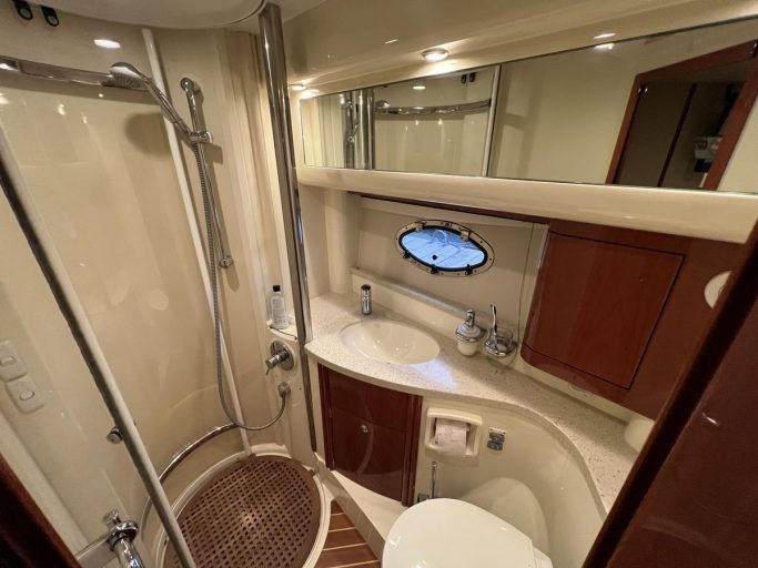 Fairline Phantom 40 (007) | Интерьер 16
