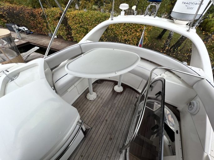 Fairline Phantom 40 (007) | Экстерьер 11