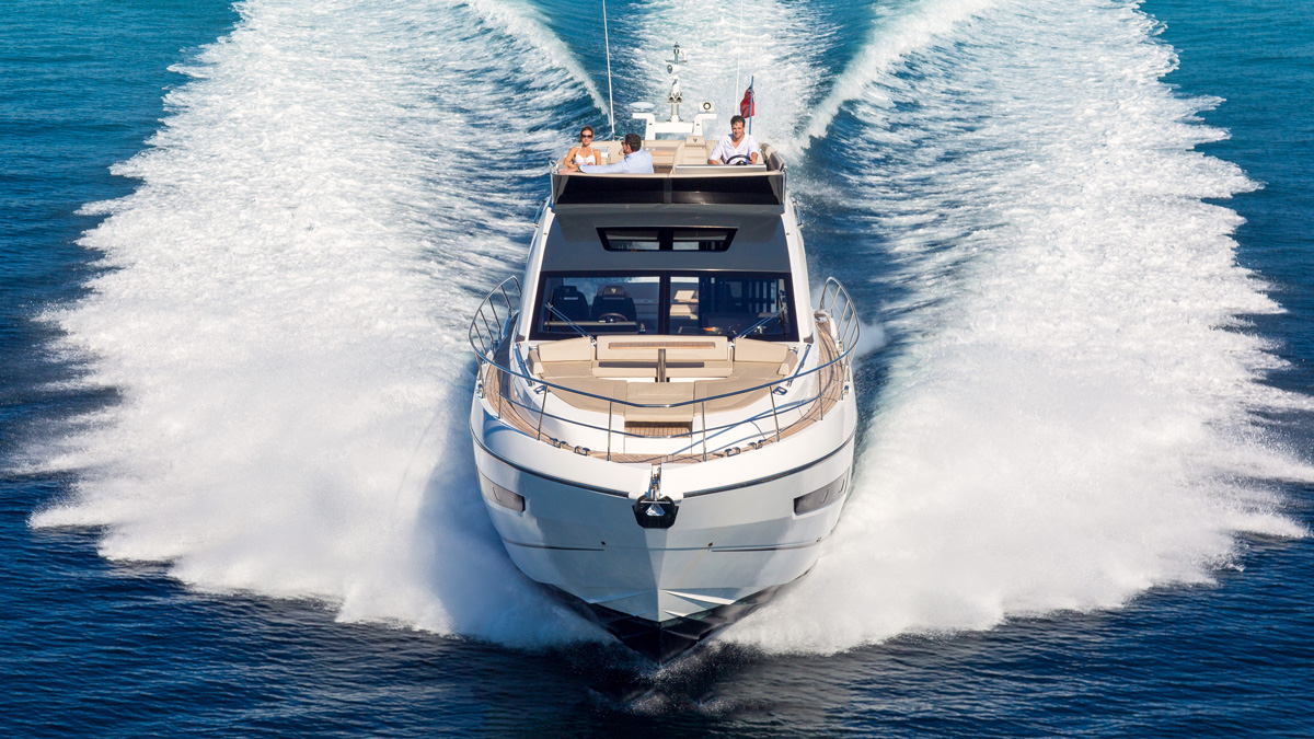 Экстерьер Fairline Squadron 53
