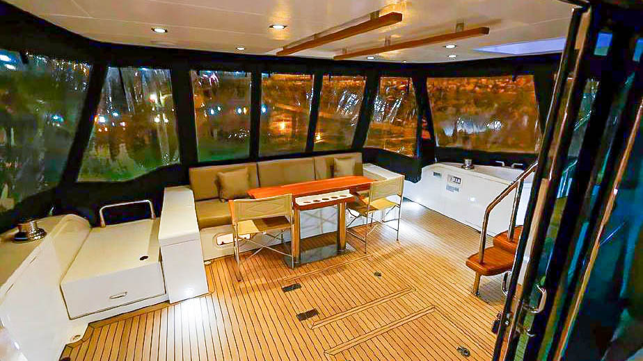 Fairline Squadron 65 | Интерьер 11