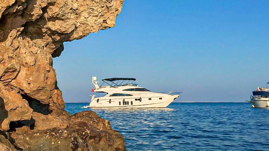 Fairline Squadron 65 | Экстерьер 8