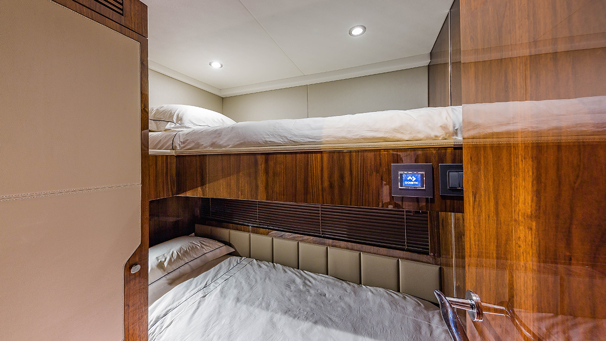 Squadron 68 (008) | Интерьер 12