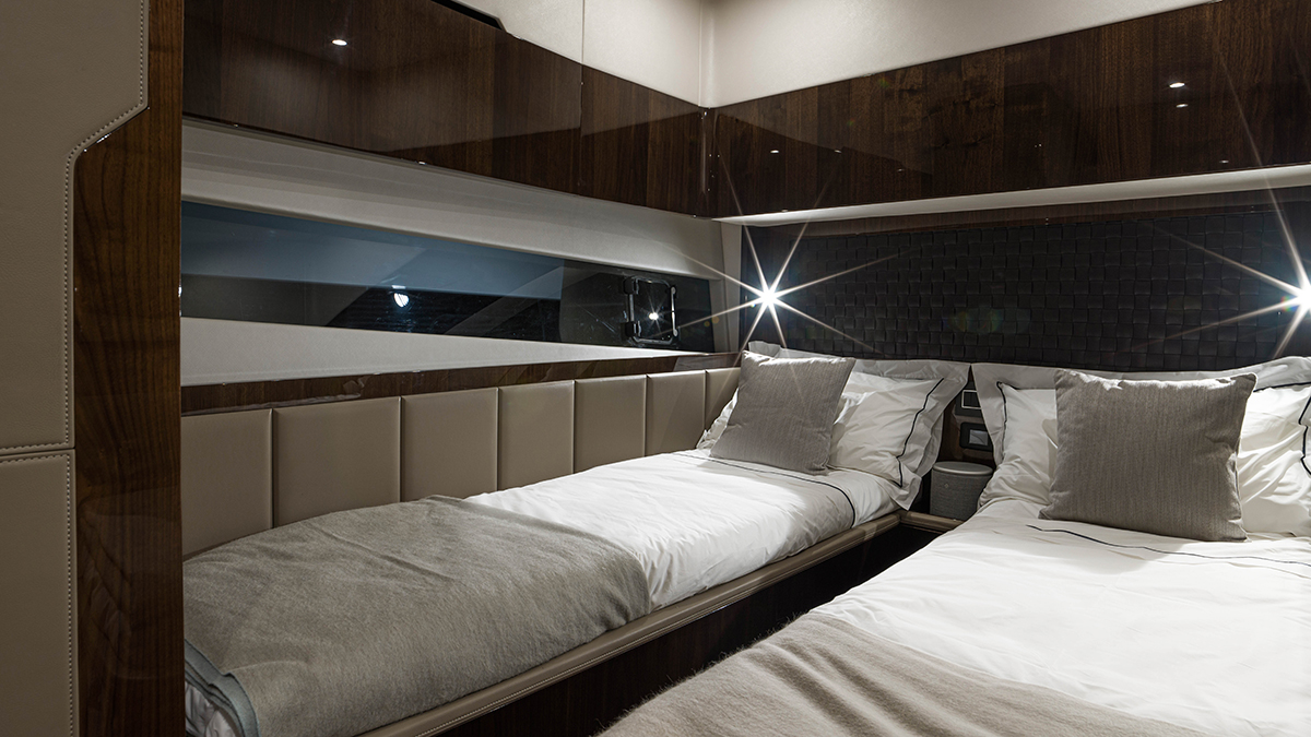 Squadron 68 (008) | Интерьер 11