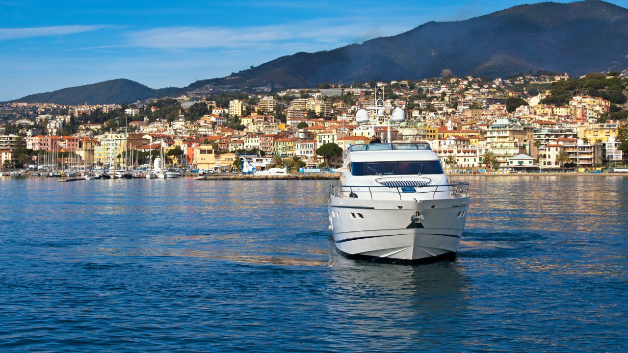 Fairline Squadron 74 | Экстерьер 4