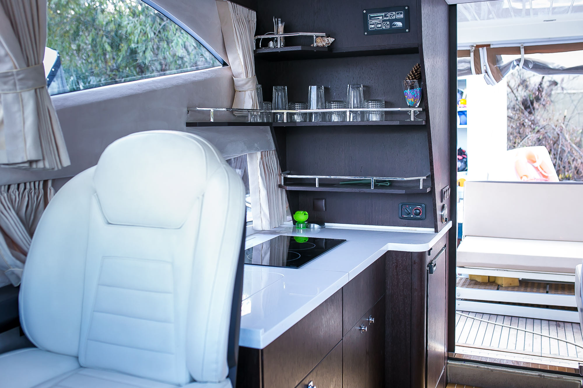 Galeon 340 | Интерьер 5