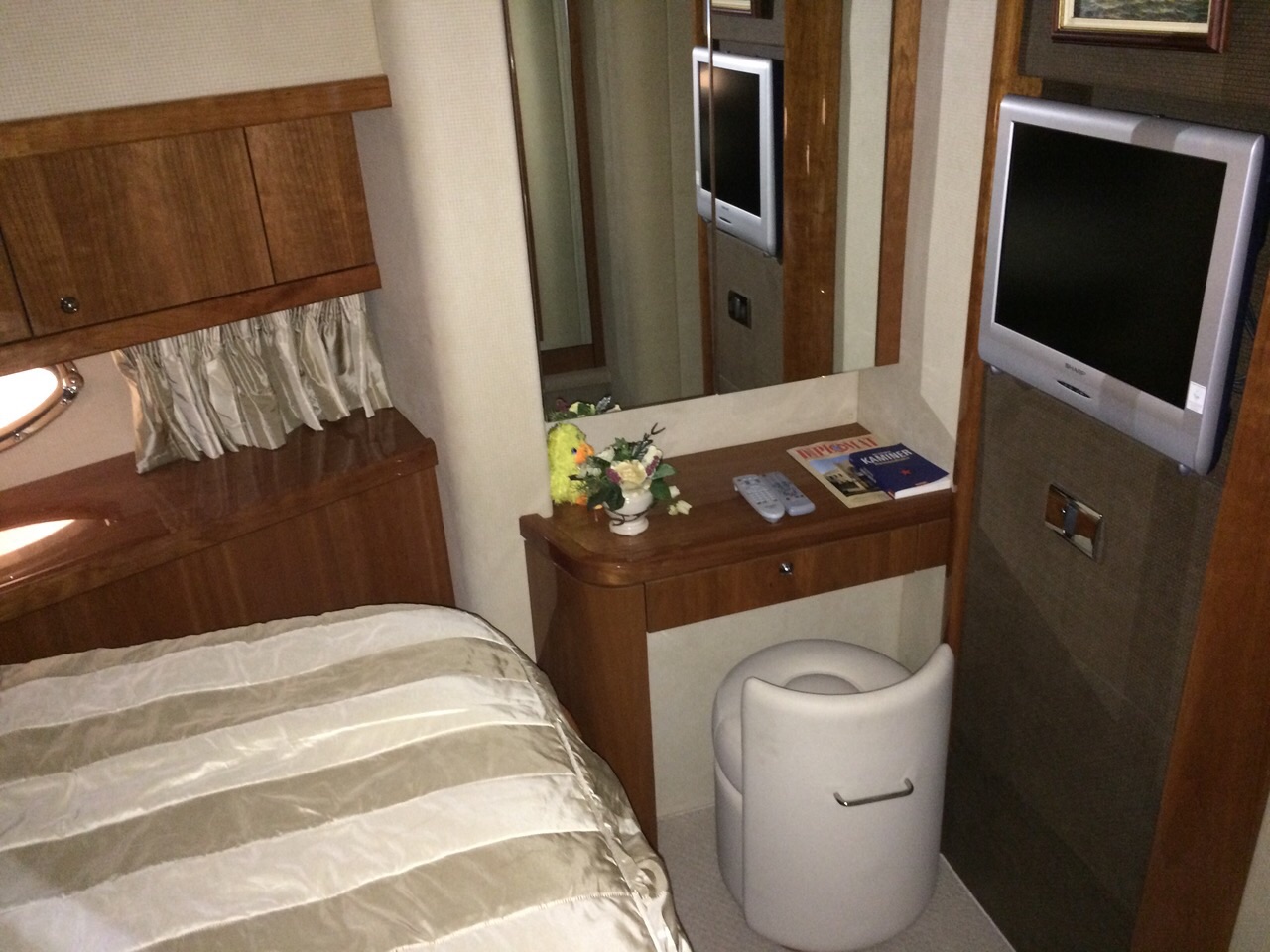 Sunseeker Manhattan 66 | Интерьер 16