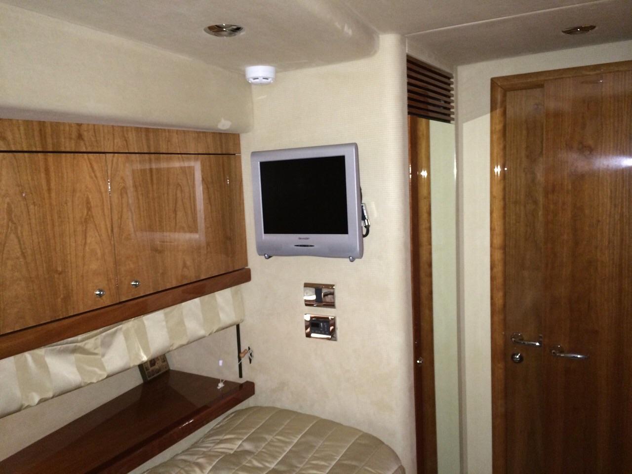 Sunseeker Manhattan 66 | Интерьер 23