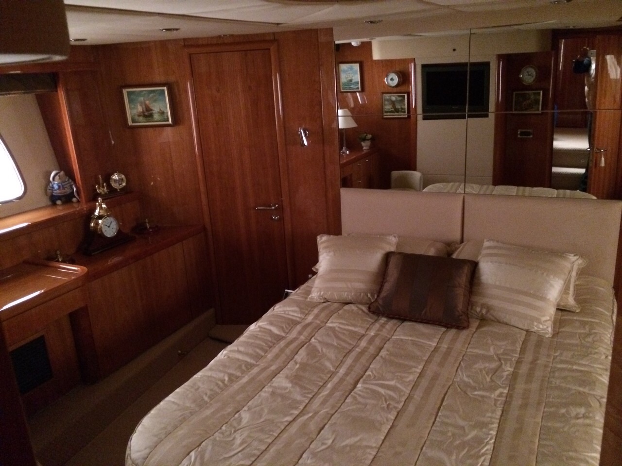 Sunseeker Manhattan 66 | Интерьер 25