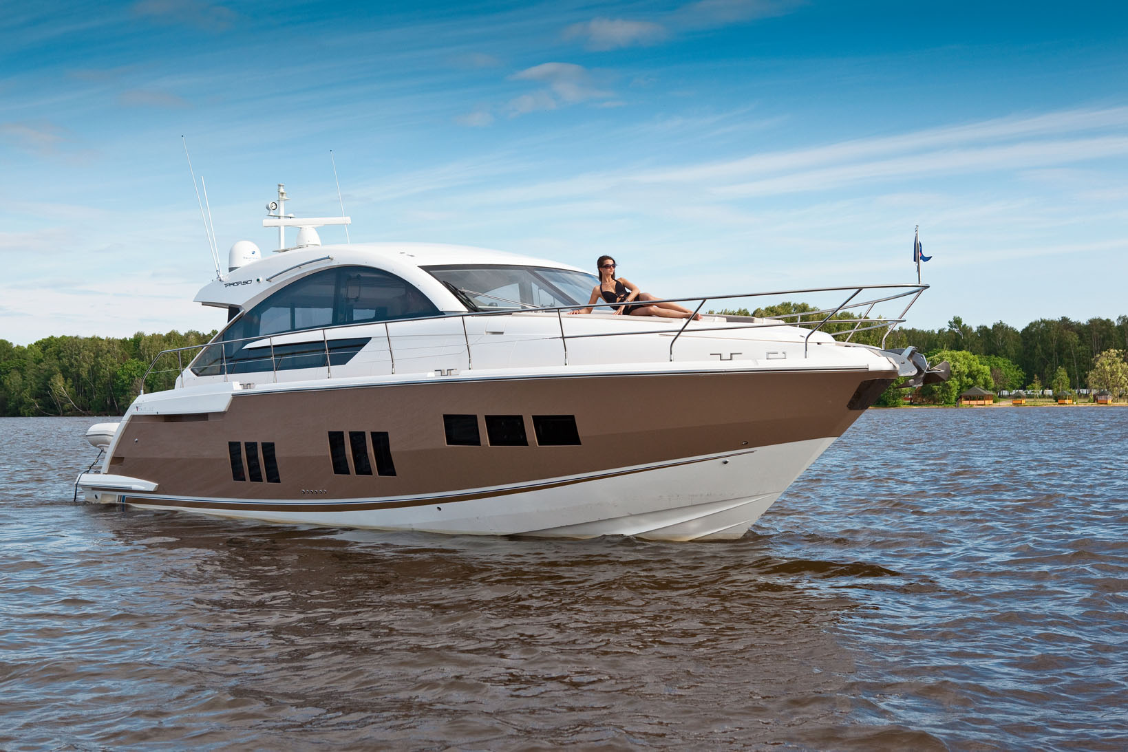Fairline Targa 50 GT | Экстерьер 7