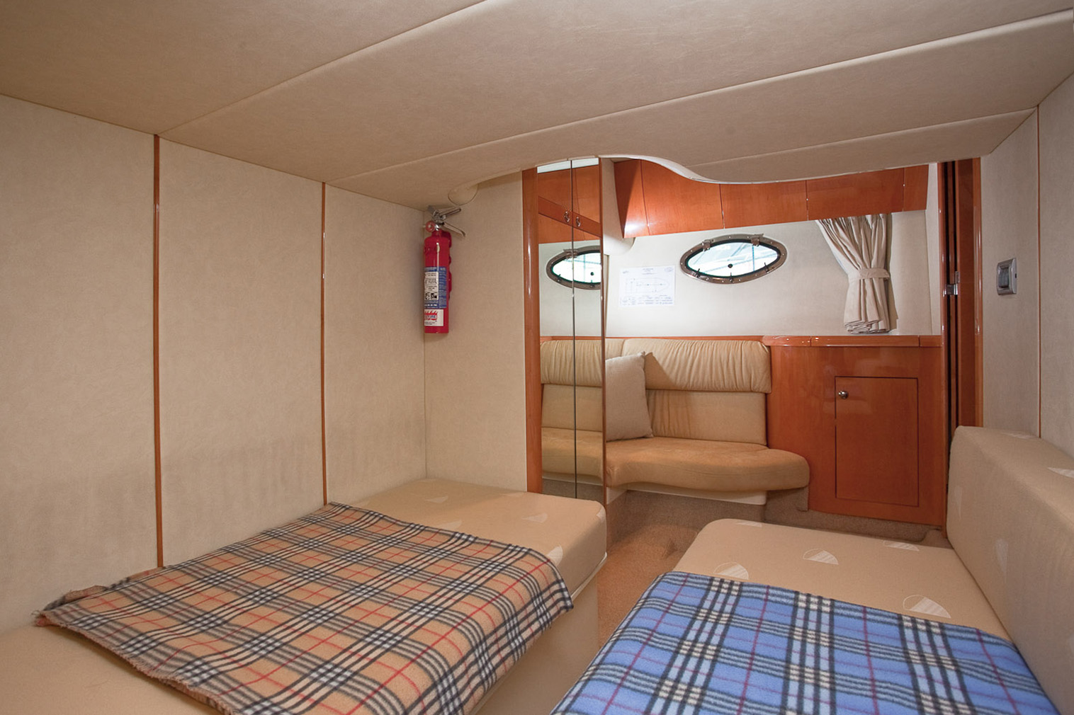 Fairline Targa 43 | Интерьер 36