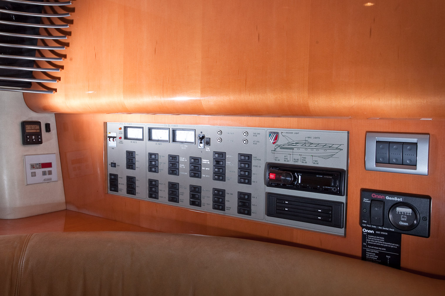 Fairline Targa 43 | Интерьер 37