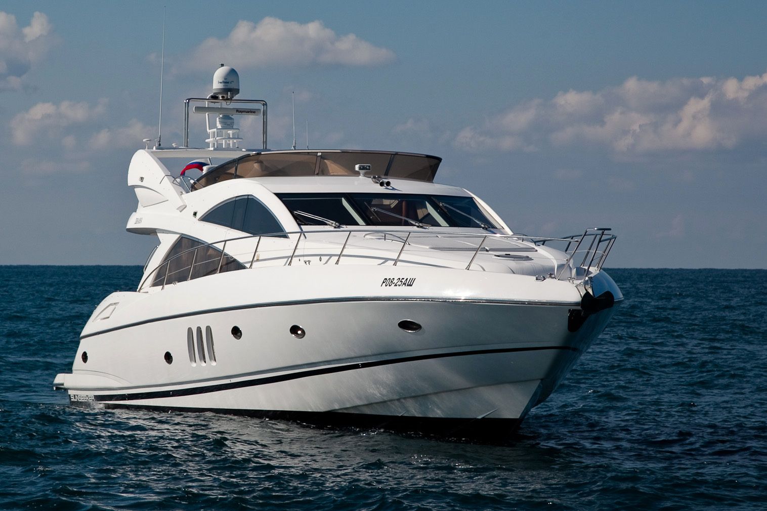 Sunseeker Manhattan 66 | Экстерьер 9