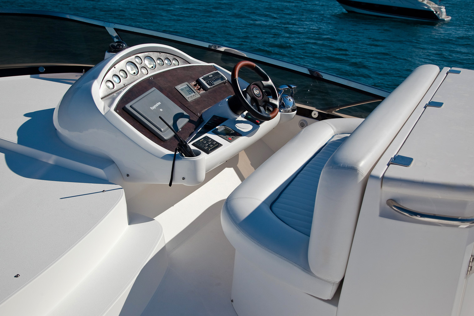 Sunseeker Manhattan 66 | Интерьер 3