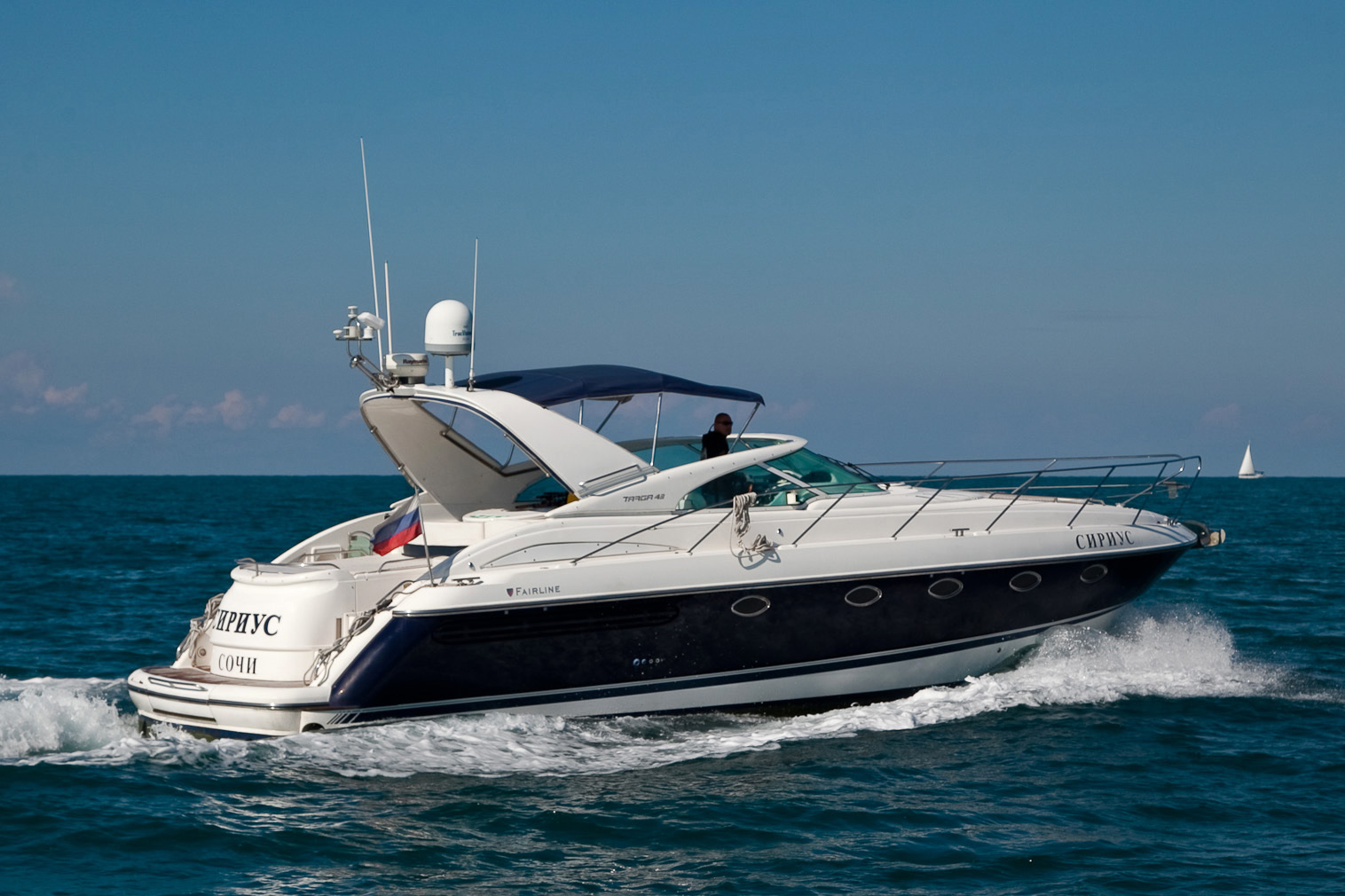 Fairline Targa 43 | Экстерьер 10