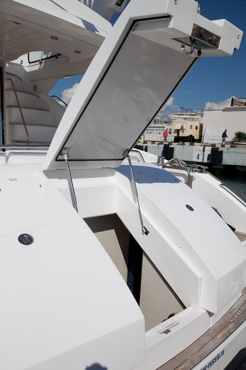Sunseeker Manhattan 66 | Экстерьер 13