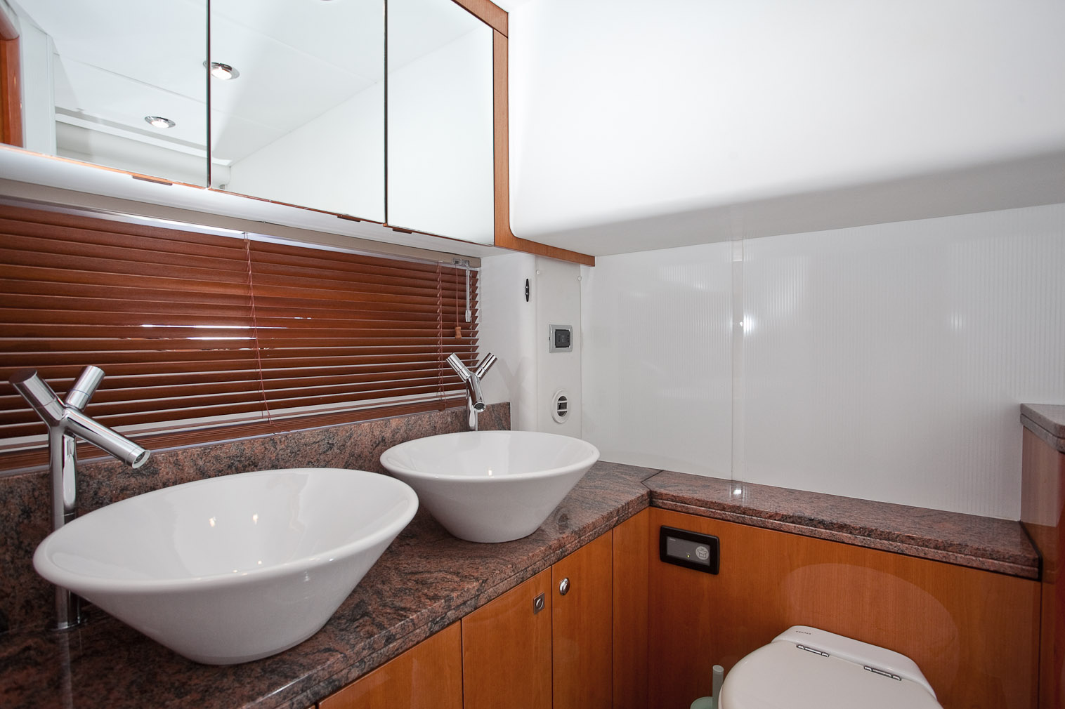 Sunseeker Manhattan 66 | Интерьер 43