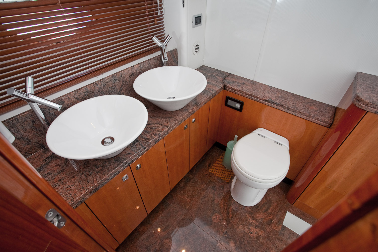 Sunseeker Manhattan 66 | Интерьер 44