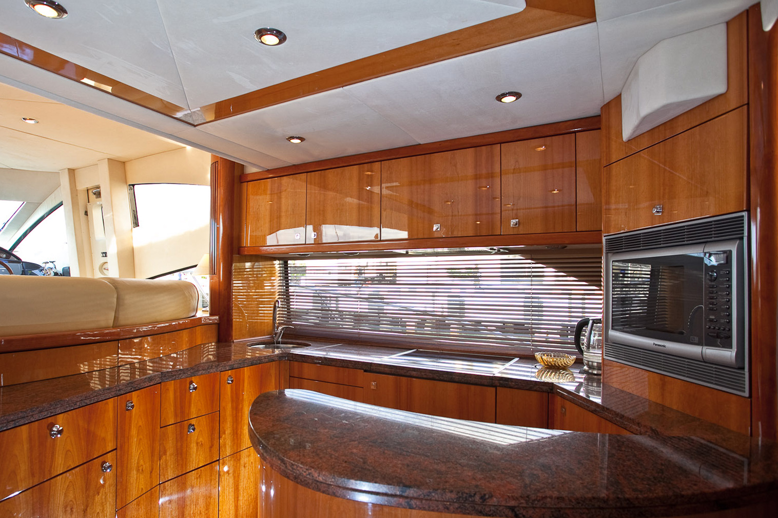 Sunseeker Manhattan 66 | Интерьер 31