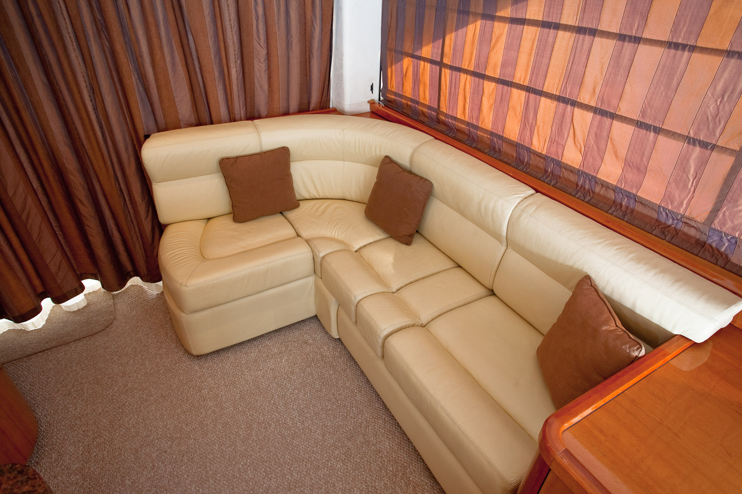 Sunseeker Manhattan 66 | Интерьер 28