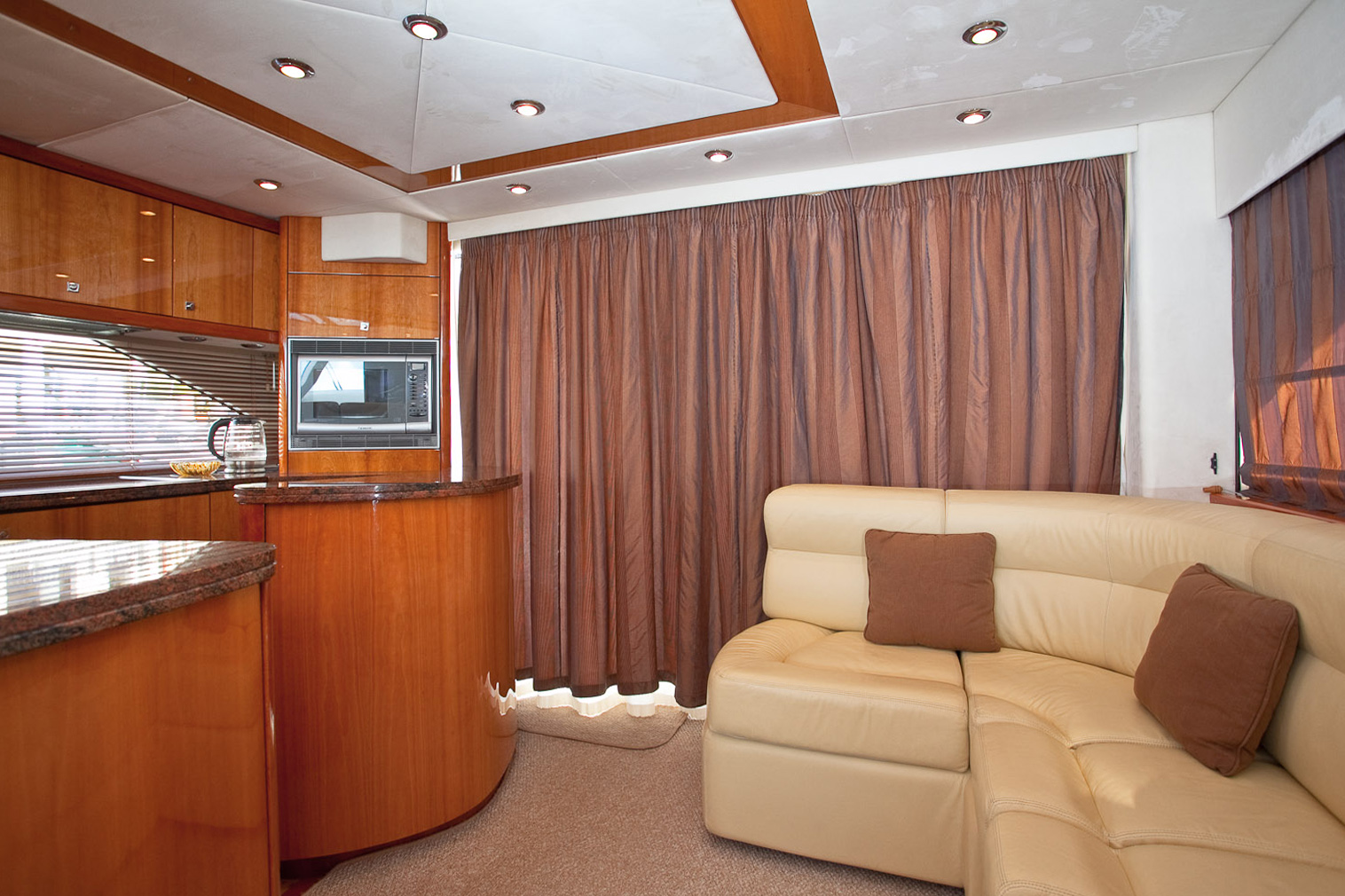 Sunseeker Manhattan 66 | Интерьер 30